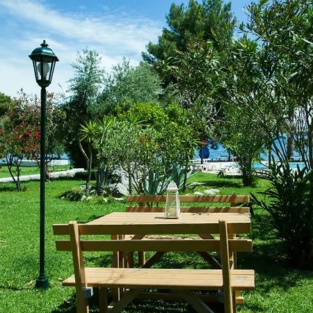 Corfu Senses Ájosz Joánisz Periszterón